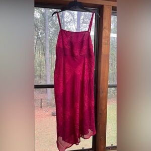 NWT Wild Thyme asymmetrical hem, flowy dress with side split. Size 20.